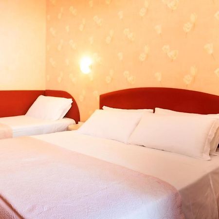 Hotel Souvenir 벨레지아아지마리나 외부 사진